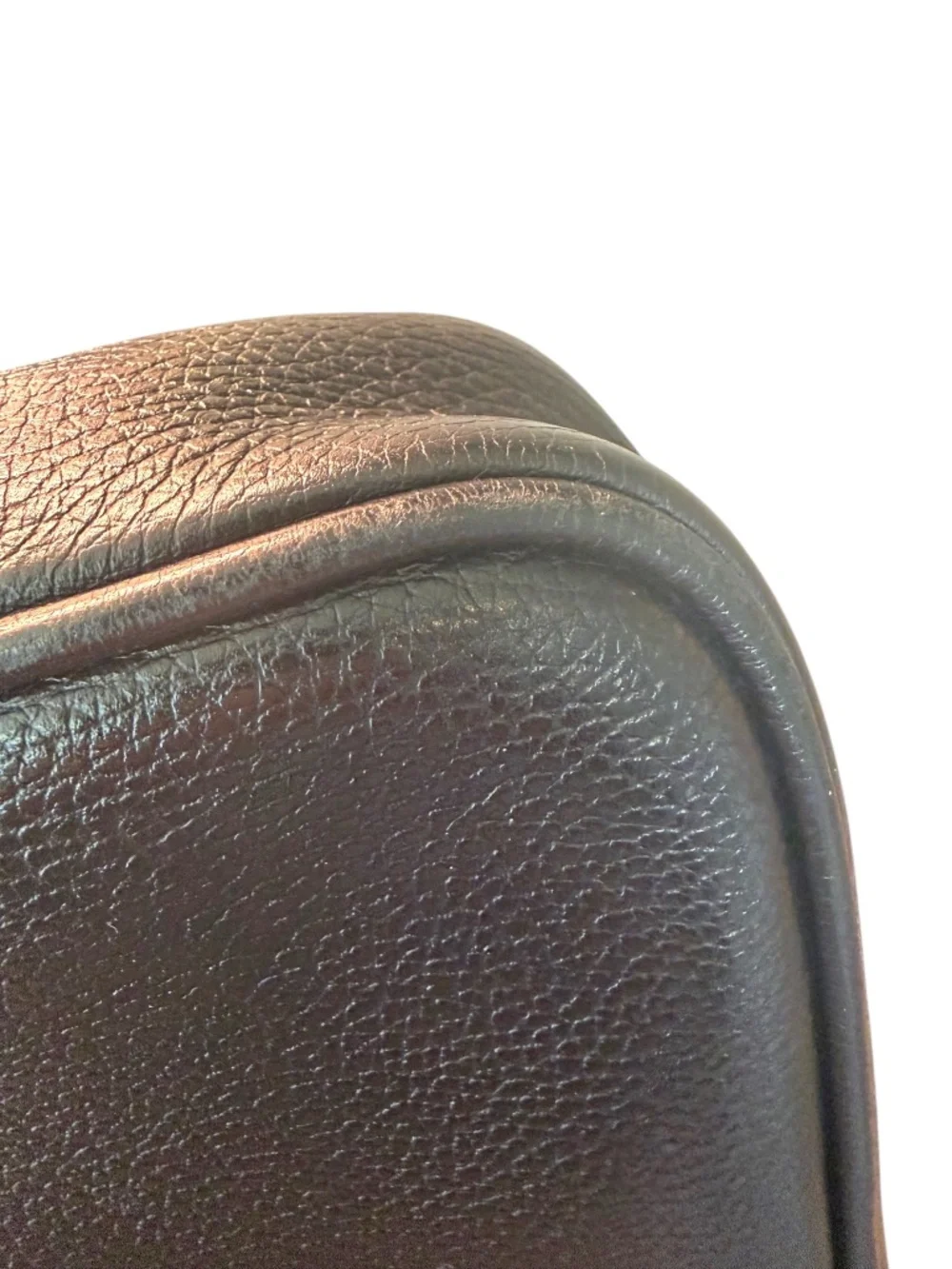 Gucci black pebbled